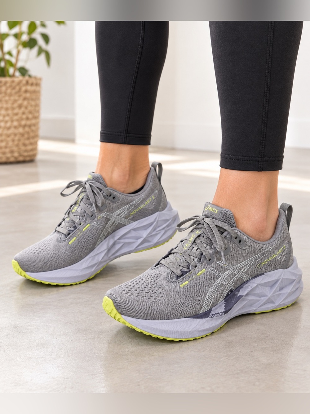 ASICS Novablast 5 Women’s Size 8 Grey Lime Green Running Shoes